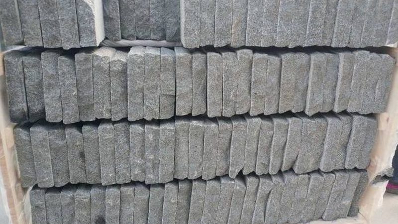 微晶石背景墙，定制价格背后的考量因素**